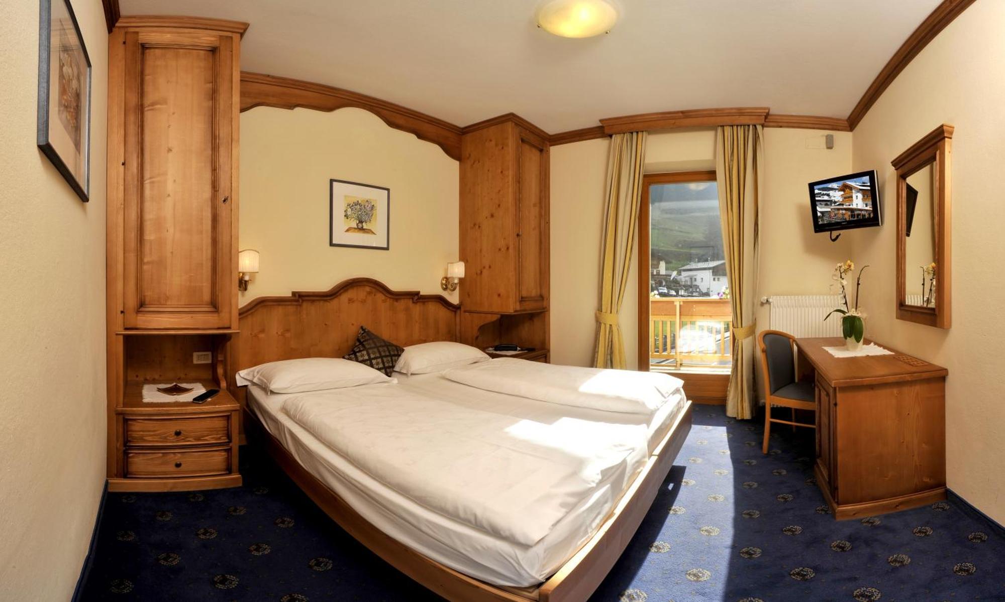 Hotel Europa Dolomites Sëlva di Val Gardena Eksteriør billede