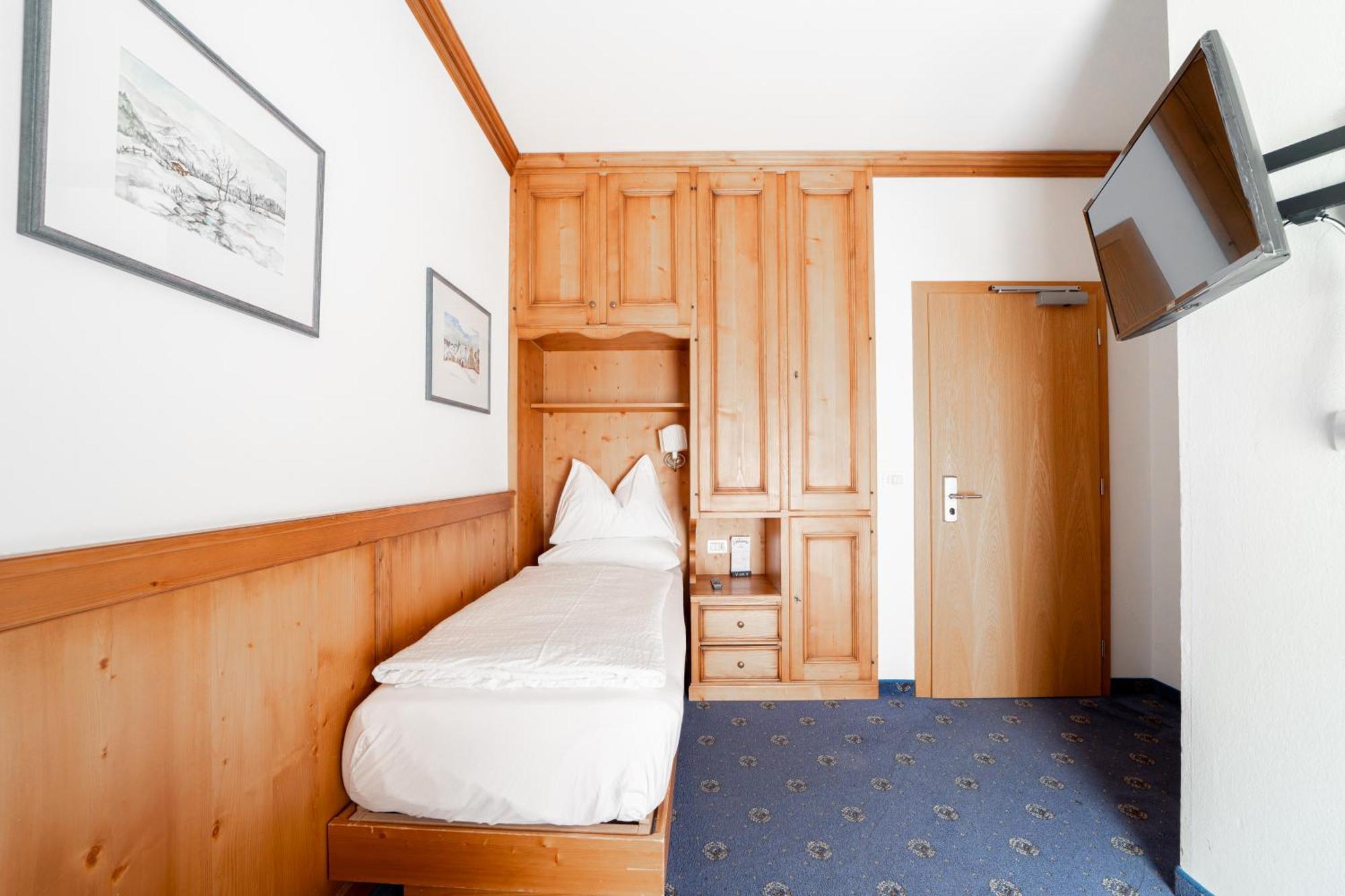 Hotel Europa Dolomites Sëlva di Val Gardena Eksteriør billede